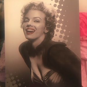 Marilyn decor and journal